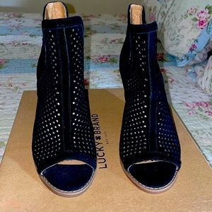 Black High heels locky Brand size 6